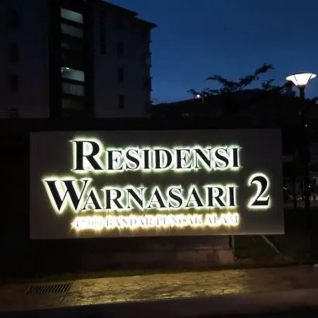 Ijanina Homestay Bandar Puncak Alam Exterior photo